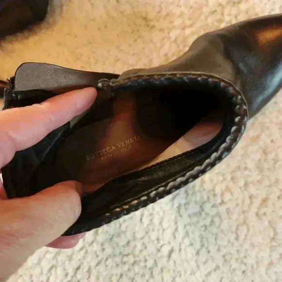 Bottega Veneta Black Leather Ankle Boots - Picture 8 of 16